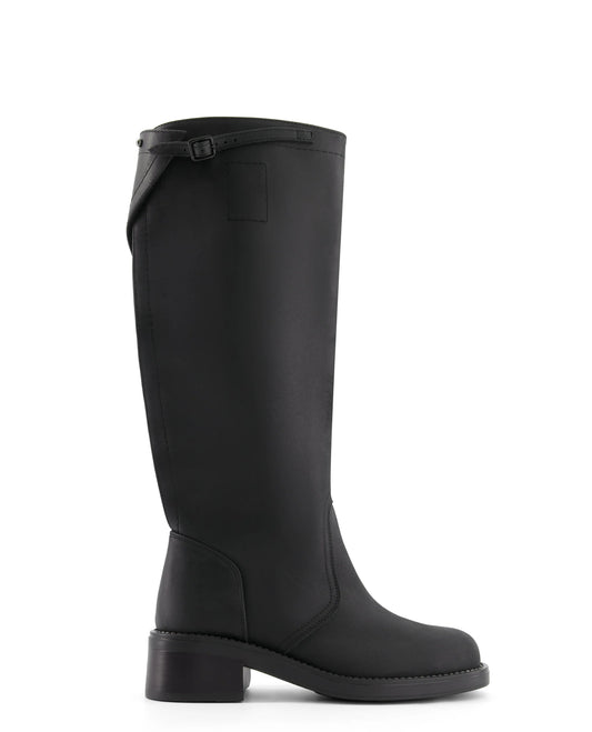TRANSFORMABLE BLACK BOOTS